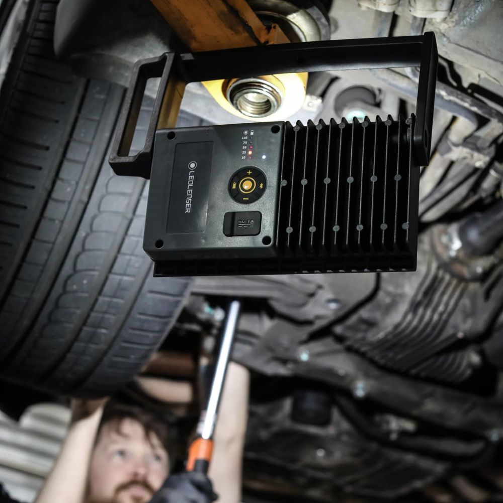 LedLenser iF8R Floodlight