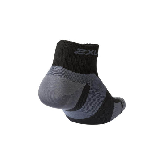 2XU Vectr Ultralight 1/4 Crew Socks AW22 - Black/Titanium