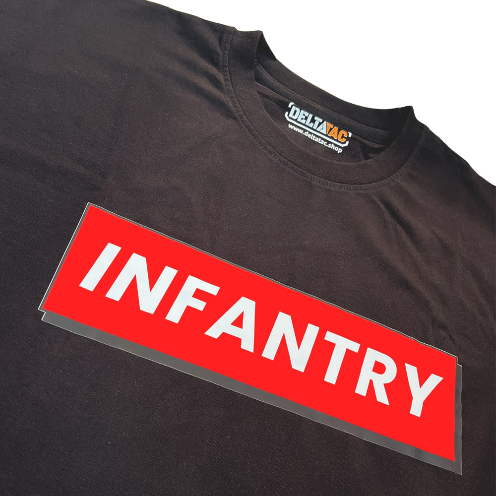 Queen Of Battle - Infantry Oversized T-shirt