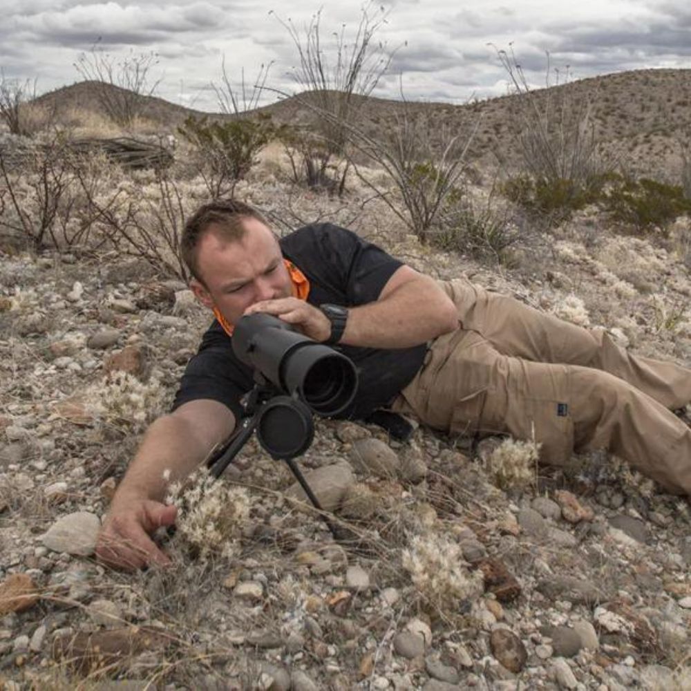 Sightmark Solitude 11-33x50SE Spotting Scope Kit