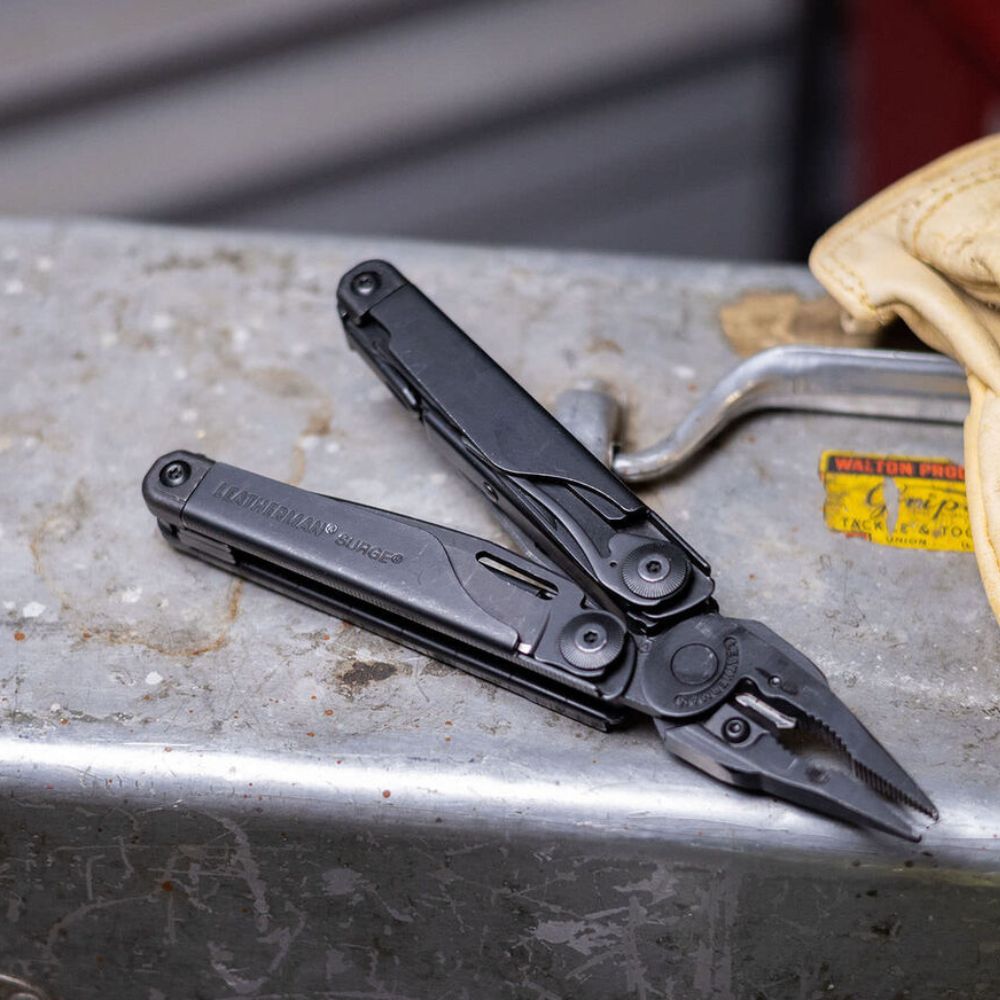 Leatherman Surge Multi-Tool