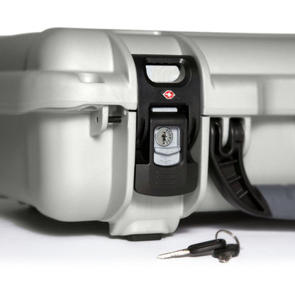 NANUK 923 with Laptop Kit - Silver